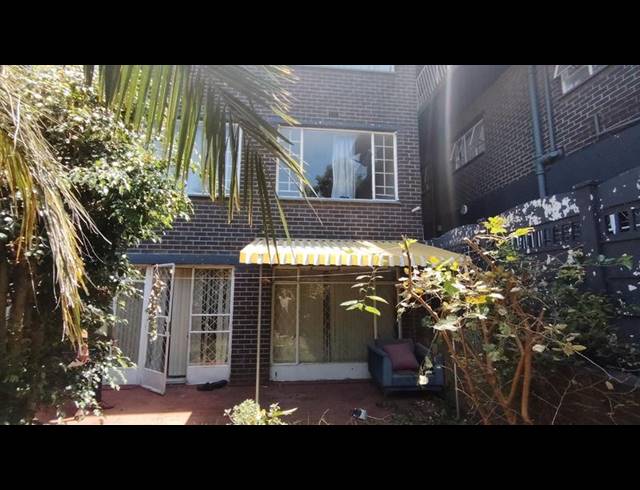 2 BEDROOM DUPLEX FOR SALE IN KEW